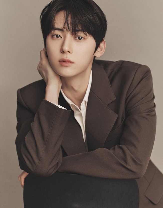 Hwang Minhyun